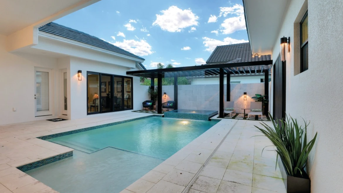 Piscina exterior PGT EV ABD HeritageGreen 1: 5470 SGD