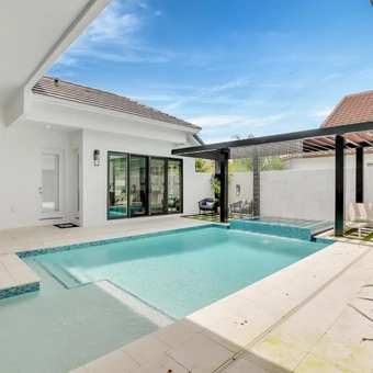 Piscina exterior PGT EV ABD HeritageGreen 3 SGD 5470