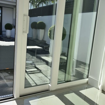 PGT WGV Medallion Cat Claw, interior 1, 5570 SGD.