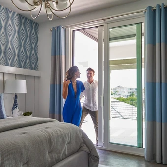 Dormitorio de estilo de vida PGT WGV Medallion Regotta: 5570 SGD